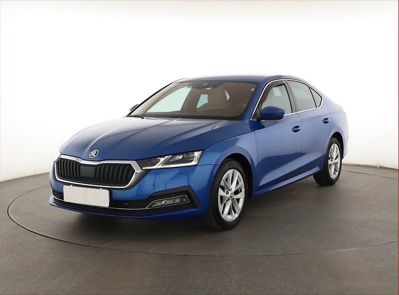 Škoda Octavia (2021) Style 2.0 TDI, Automat, ČR - fotka 2 z 20
