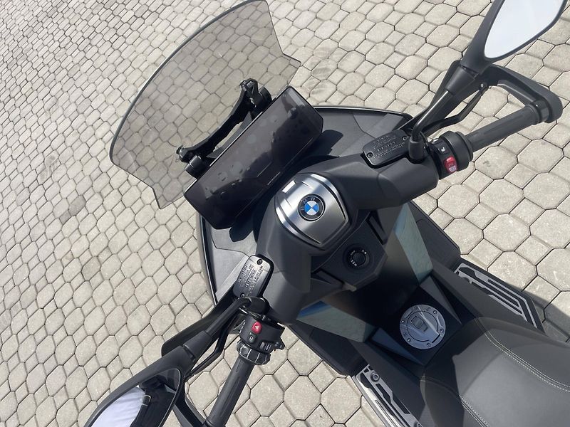 BMW (2026) C 400 GT - fotka 10 z 13
