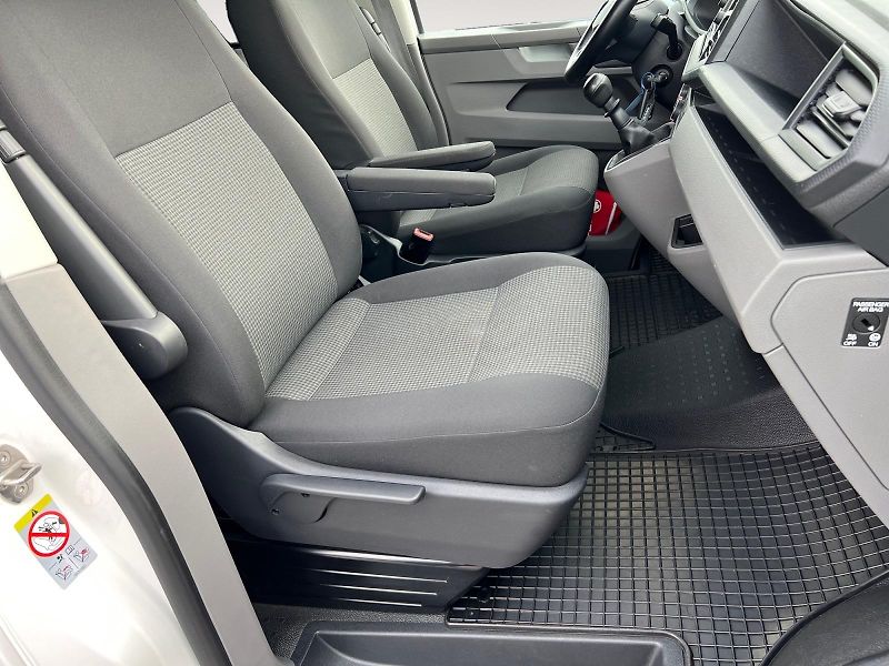 Volkswagen Transporter (2022) 2.0TDI 110kW TAŽNÝ 8MÍST DPH - fotka 15 z 27