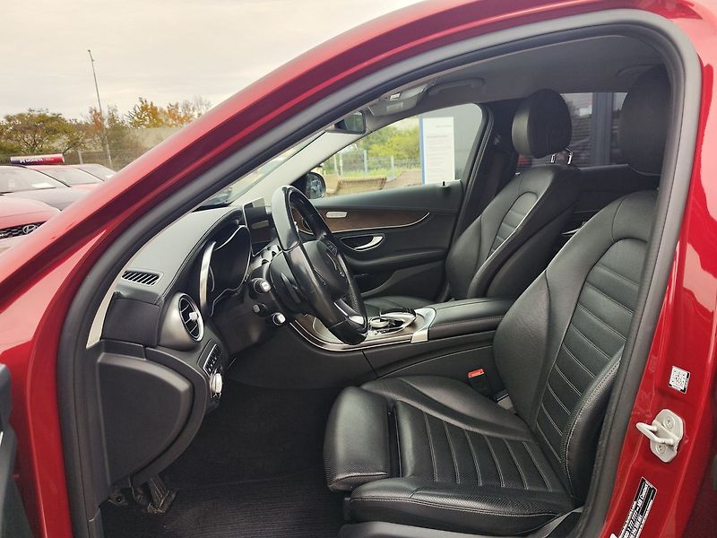 Mercedes-Benz Třídy C 250d/150kW 4MATIC AT - fotka 15 z 36