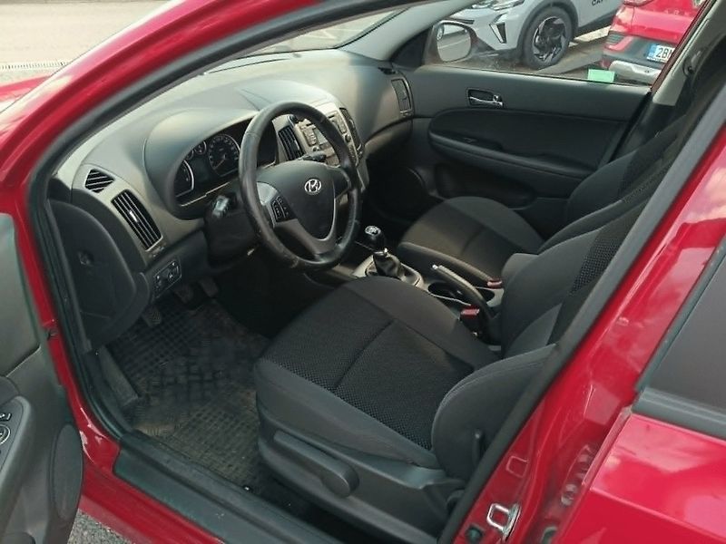 Hyundai i30 (2010) CW 1,4i Comfort LPG - fotka 9 z 24