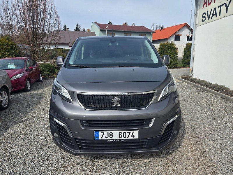 Peugeot Traveller (2016) 2.0 HDi DPH - fotka 8 z 24