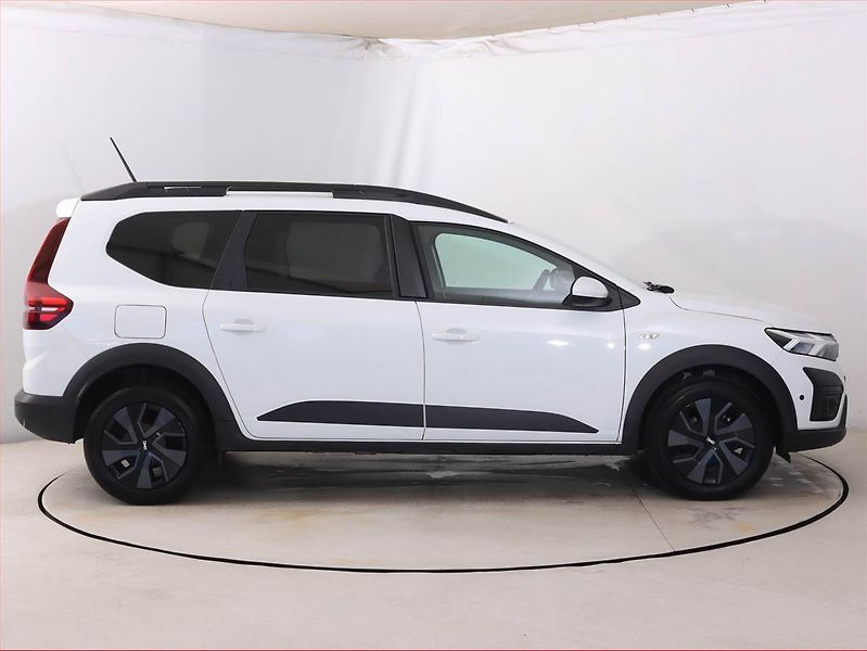 Dacia Jogger (2025) Expression 1.0 TCe, LPG - fotka 6 z 22