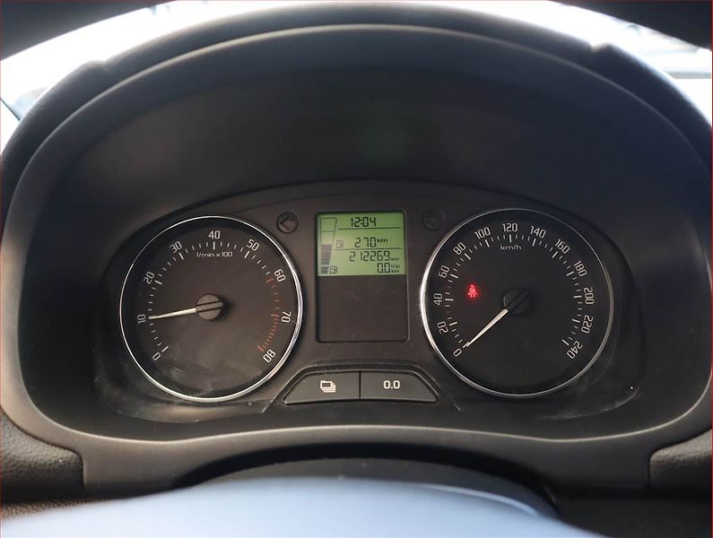 Škoda Fabia (2014) 1.2 TSI - fotka 11 z 14