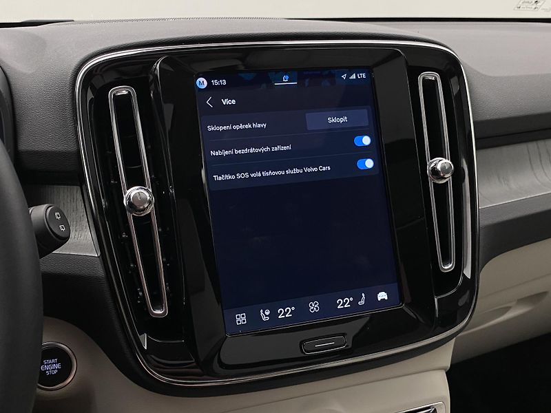 Volvo XC40 B4 DARK ULTRA AUT CZ - fotka 57 z 60