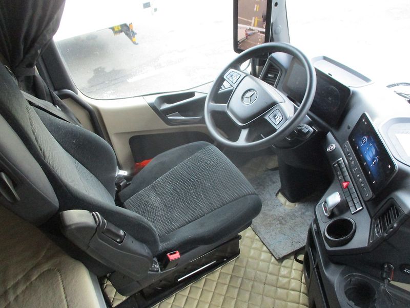 Mercedes-Benz Actros1848 GigaSpace LowDeck - fotka 31 z 46