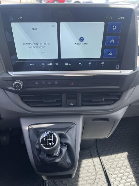 Volkswagen Transporter (2025) 2,0 TDI 81kW KR - fotka 14 z 16