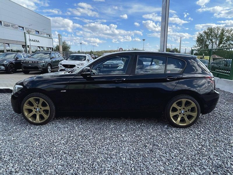 BMW Řada 1 (2012) 118 D,2.0,105kW - fotka 2 z 34