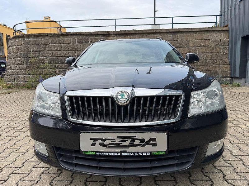 Škoda Octavia 1,6 TDI Ambiente Combi  - fotka 7 z 21