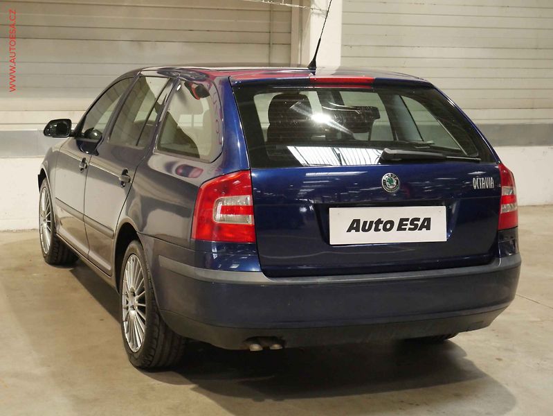 Škoda Octavia (2008) 1.9 TDi, Klima - fotka 4 z 15