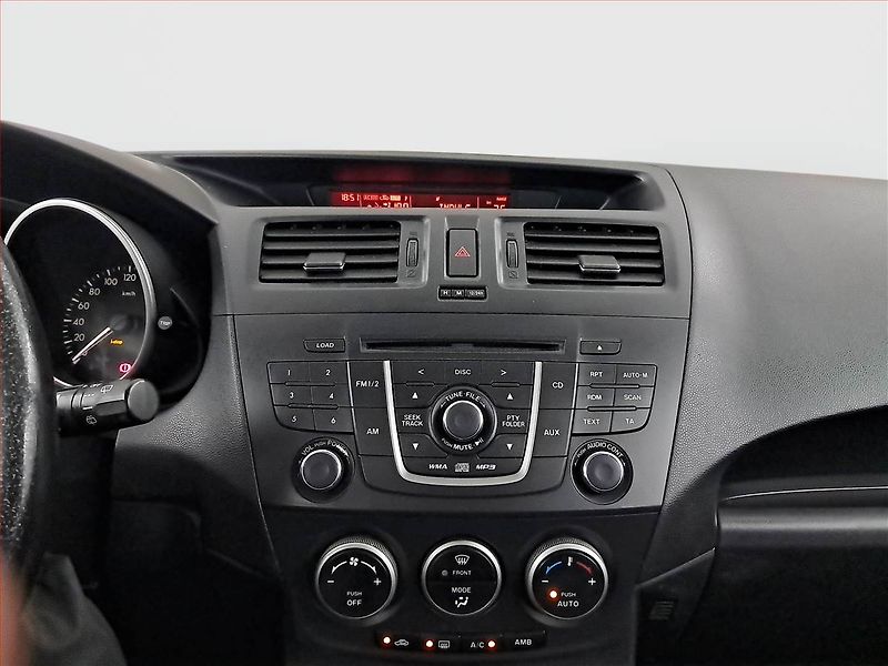 Mazda 5 (2010) 2.0, 7 míst - fotka 12 z 17