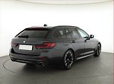 BMW Řada 5 (2023) 530d xDrive - náhled 4