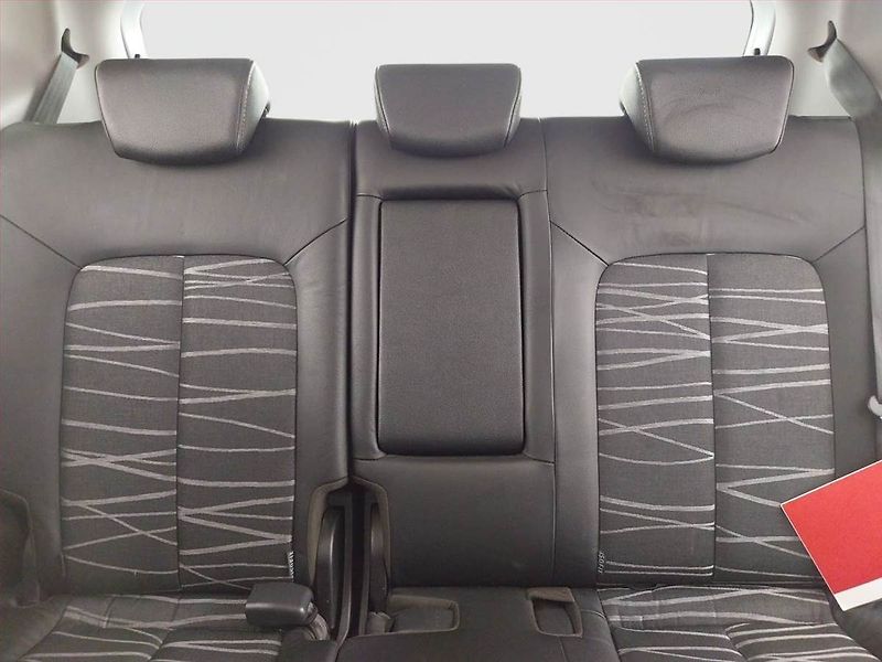 Kia Venga (2015) Exclusive 1.6 CVVT, ČR,1.maj - fotka 10 z 17