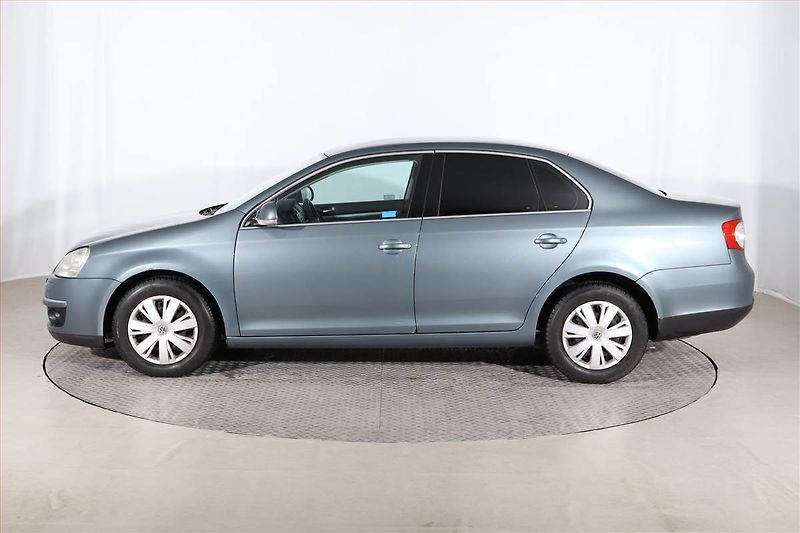 Volkswagen Jetta (2006) 1.9 TDI, Serv.kniha, po STK - fotka 3 z 18