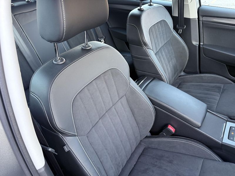 Škoda Superb (2023) 2,0tdi 147kw 4x4 DSG StylePLUS - fotka 22 z 55