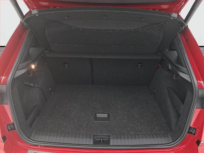Škoda Kamiq (2020) 1.5 TSI, Automat, Navi - fotka 14 z 20