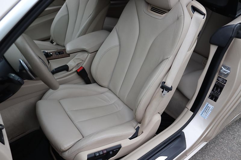 BMW Řada 4 435i CABRIO F33 225kW ČR DPH - fotka 31 z 50