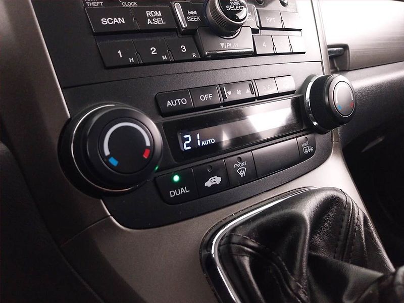 Honda CR-V (2012) 2.0 i, 4X4, Tempomat - fotka 13 z 18