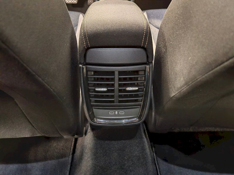 Škoda Kamiq (2024) 1.0 TSI 85 kW DSG Top Selectio - fotka 25 z 29