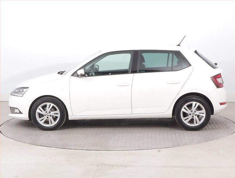 Škoda Fabia (2021) Style 1.0 TSI, ČR,1.maj - fotka 3 z 16