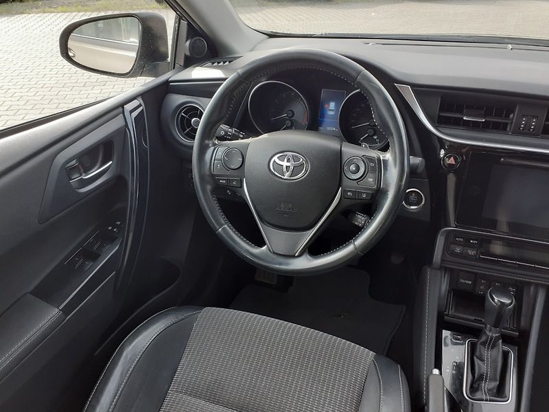 Toyota Auris (2018) 1.6 i Valvematic  AUTOMAT - fotka 8 z 42