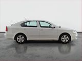 Škoda Octavia (2010) 1.6 TDI, Xenony, Tempomat - náhled 6