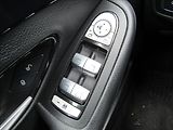 Mercedes-Benz Třídy C 1,6 d C200 BlueTEC - náhled 26