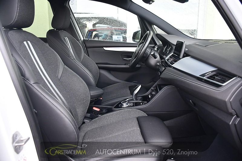BMW Řada 2 216d GT TAŽNÉ ČR 7MÍST 1M - fotka 17 z 54