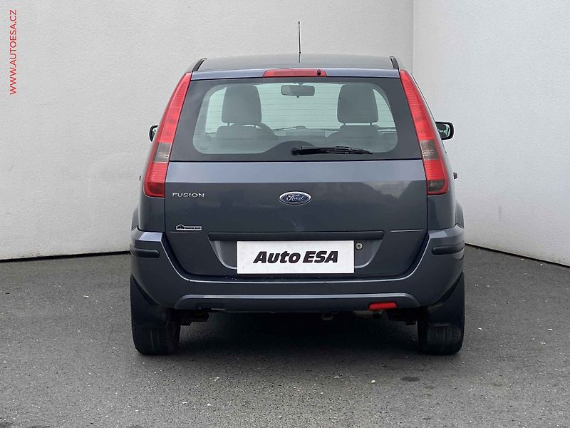 Ford Fusion (2005) 1.4 i, 2.maj,ČR, AC - fotka 5 z 14