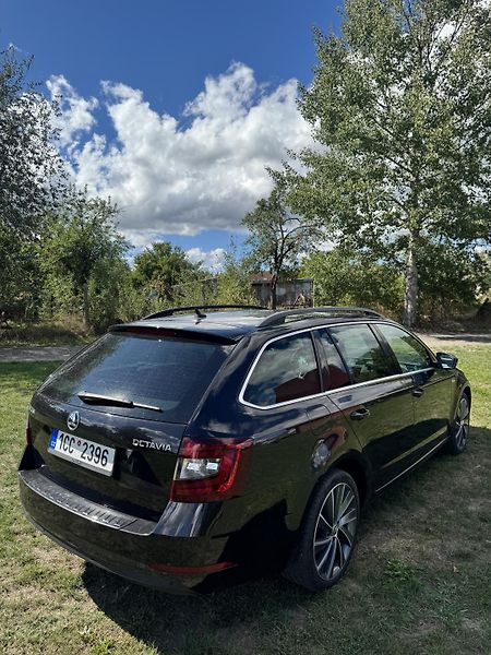 Škoda Octavia (2019) Laurin&Klement 3 kombi 2 TDI - fotka 3 z 17