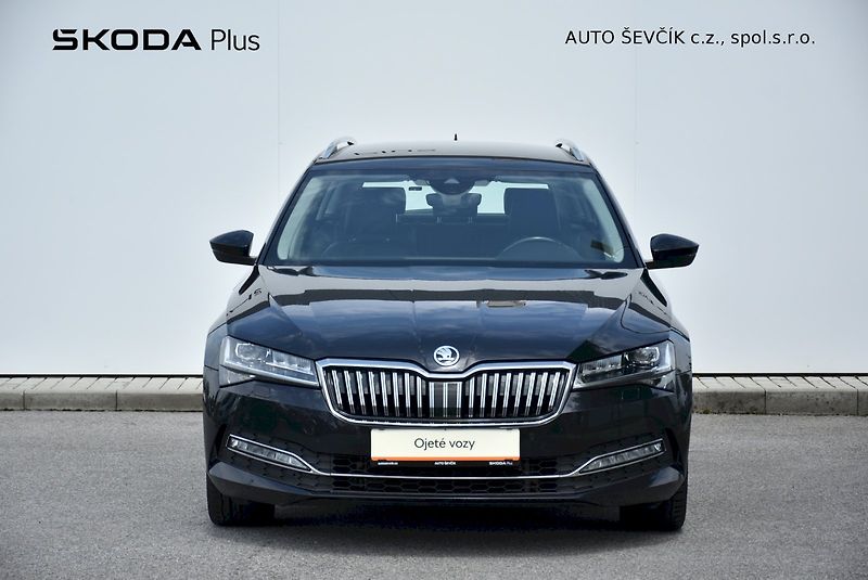 Škoda Superb (2020) Style 2.0 TDI 110kW DSG - fotka 4 z 34