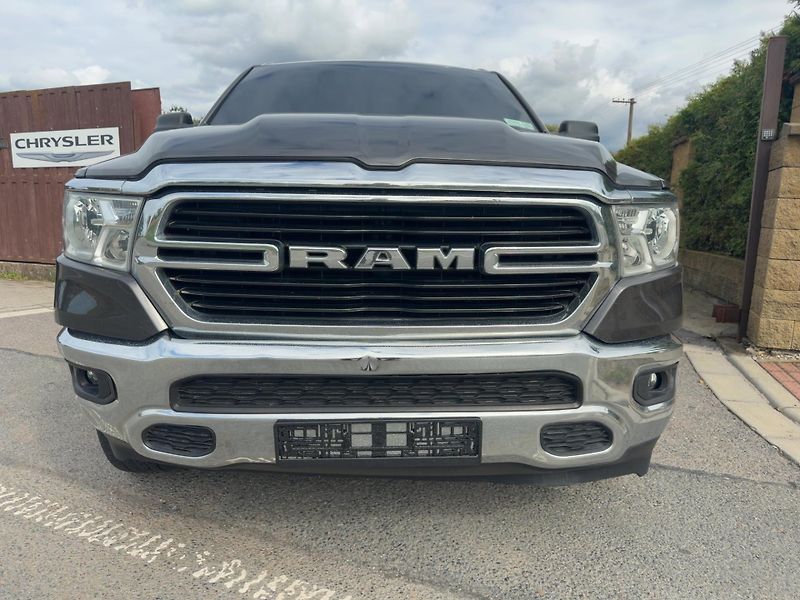 Dodge RAM 1500 (2020) 3,6 Bighorn Lonestar Quad 4x4  - fotka 9 z 19