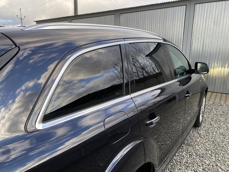 Audi Q7 3.0TDi 4x4 240PS FL 8Q SLINE!! - fotka 47 z 156