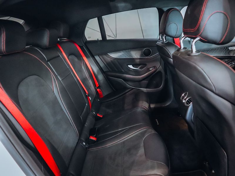 Mercedes-Benz GLC 43 AMG 4MATIC - fotka 25 z 28