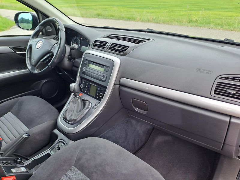 Fiat Croma (2010) 1.9 JTD KLIMA TAŽNÉ - fotka 13 z 31