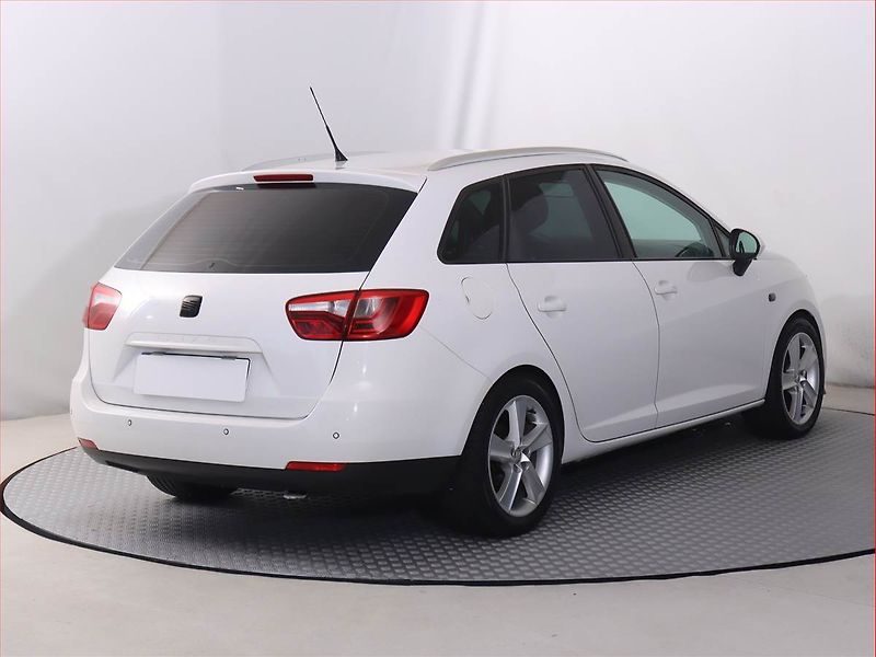 Seat Ibiza (2012) 1.2 TSI, Automat, Serv.kniha - fotka 5 z 17