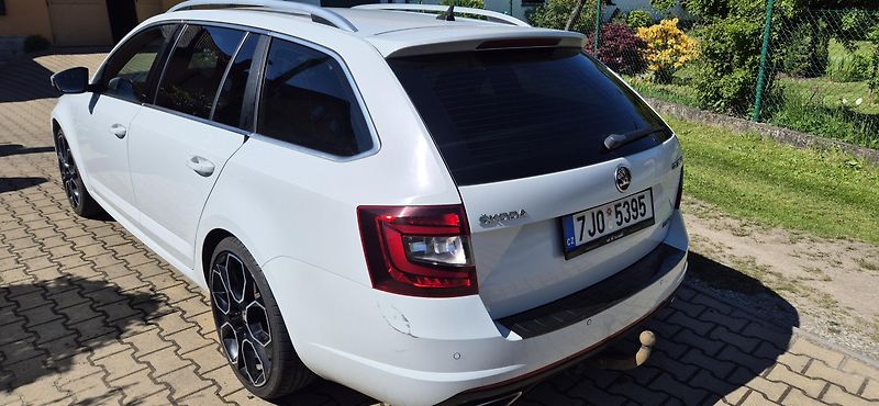 Škoda Octavia (2018) 3 RS - fotka 5 z 18
