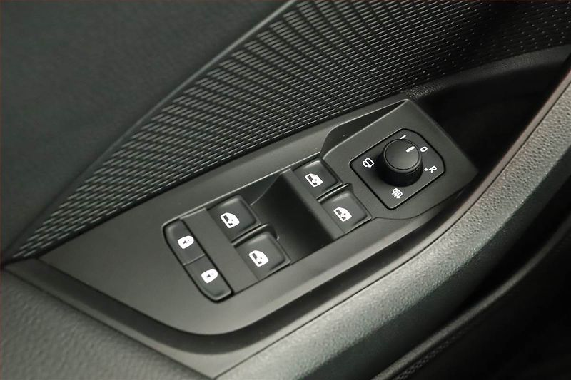 Škoda Octavia (2025) Sportline 2.0 TDI - fotka 15 z 19