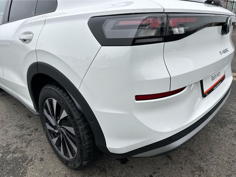 Volkswagen T-Roc (2025) Life 1,5 eTSI 85 kW 7DSG - fotka 15 z 22