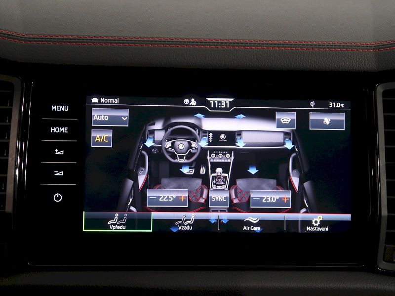 Škoda Kodiaq (2022) RS 2.0TSI 180KW 4x4 DSG TAŽNÉ - fotka 27 z 46
