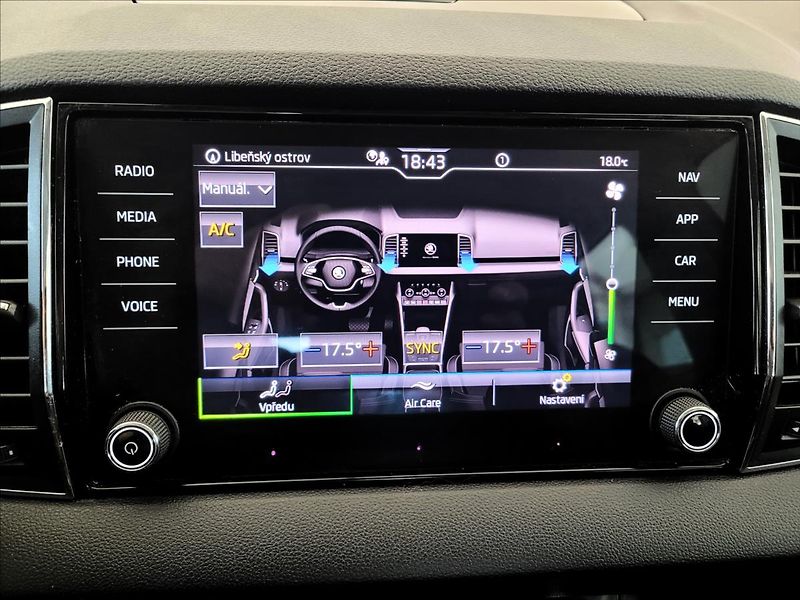 Škoda Karoq 1,5 TSI,DSG,navi,110kw - fotka 34 z 49