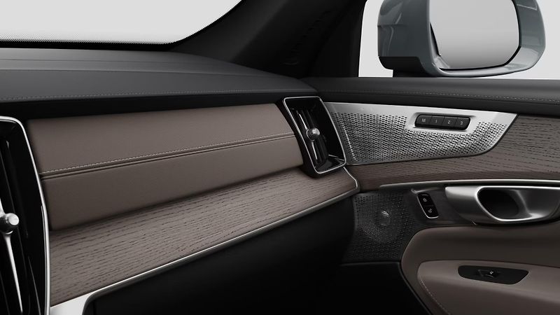 Volvo XC90 (2026) T8 AWD Plug-in ULTRA BRIGHT 7m - fotka 10 z 11
