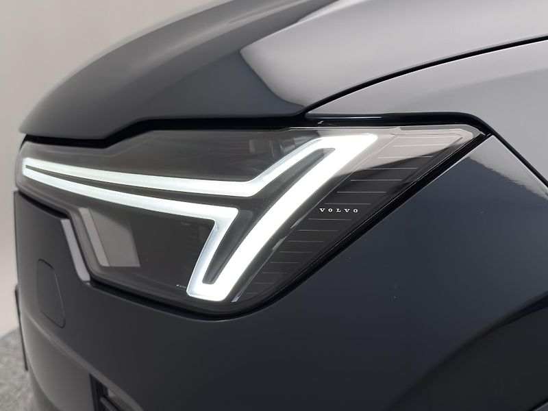 Volvo XC90 (2026) T8 AWD RECHARGE ULTRA DARK 7m - fotka 22 z 29