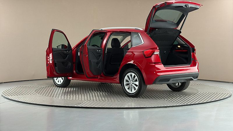Škoda Kamiq 1.0 TSI Style - fotka 7 z 27