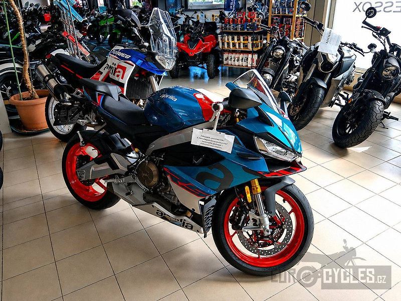 Aprilia RS 660 (2026) 35/70kW akce 1/3 - fotka 11 z 18
