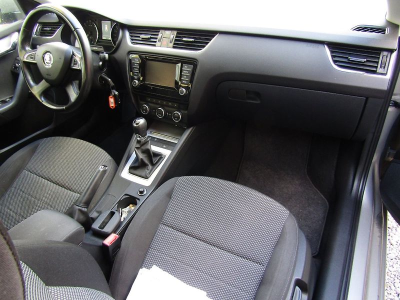 Škoda Octavia (2014) 1.6 TDI 77kW - fotka 14 z 40