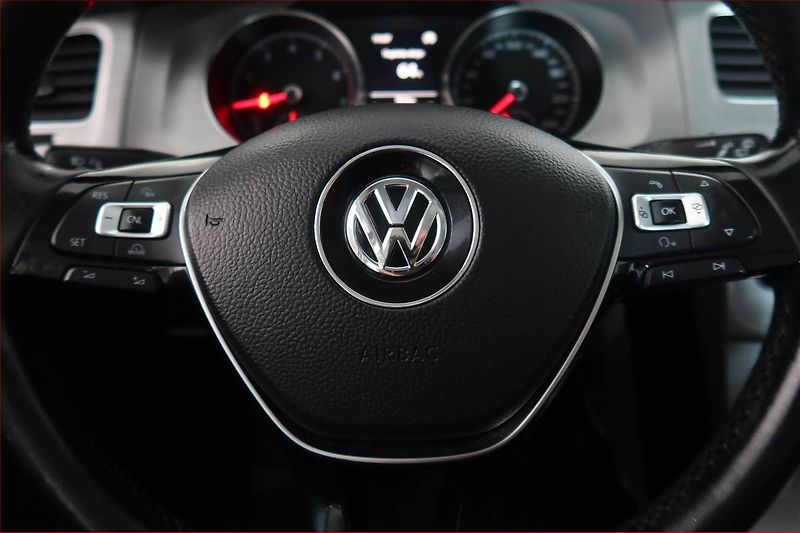 Volkswagen Golf (2014) 1.2 TSI, Tempomat - fotka 15 z 15