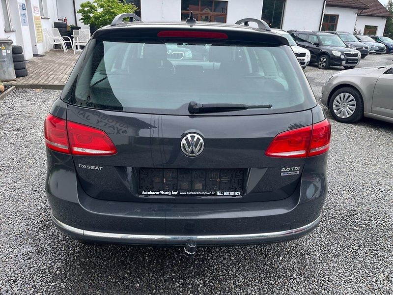 Volkswagen Passat (2013) 2.0 TDi NAVI - fotka 5 z 16