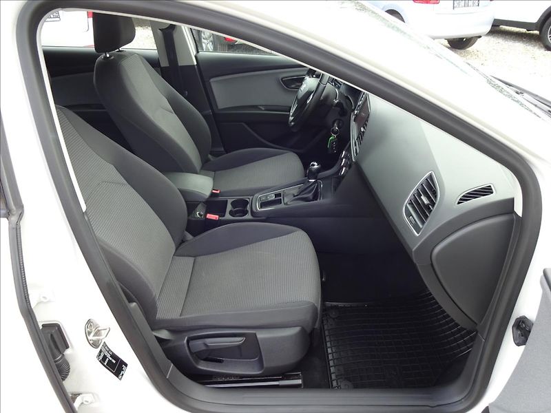 Seat Leon 1,6 TDI 85kW - fotka 30 z 55