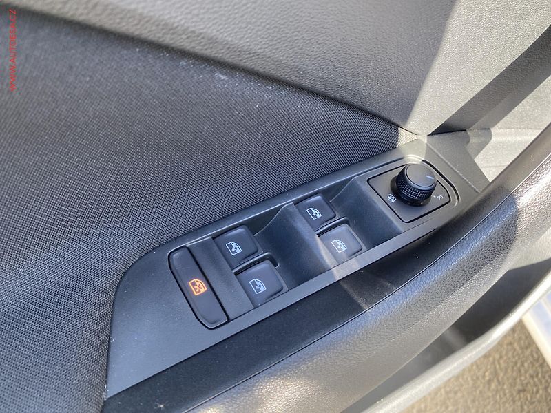 Škoda Scala (2020) 1.0 TSi, STK5/28 - fotka 13 z 18
